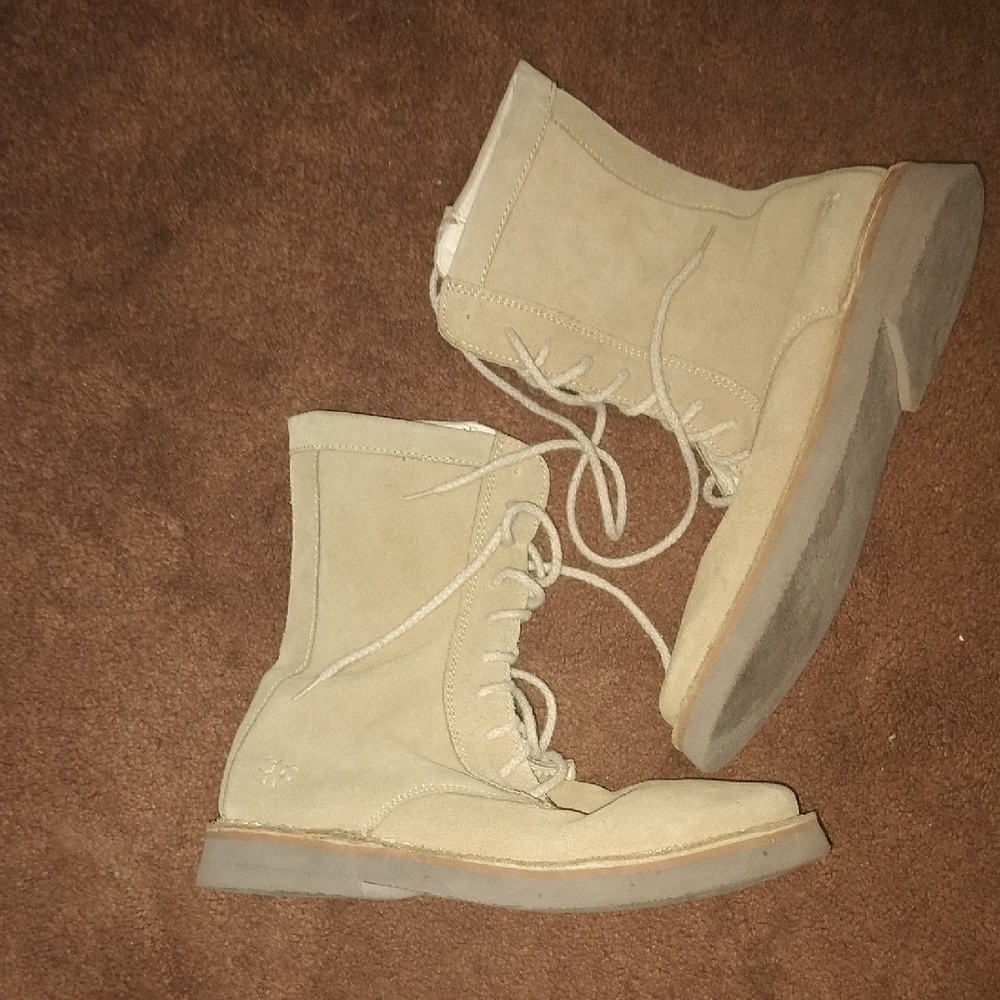Frye Combat Boots Tan Suede. Sz 7